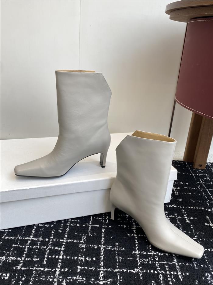 20251128174410551 390